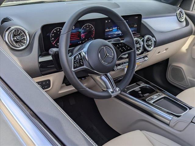 new 2025 Mercedes-Benz GLA 250 car, priced at $46,195