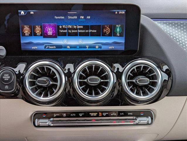 new 2025 Mercedes-Benz GLA 250 car, priced at $44,345