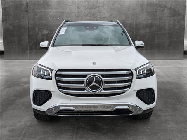 new 2025 Mercedes-Benz GLS 450 car, priced at $92,325