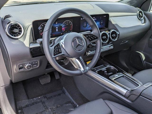 new 2025 Mercedes-Benz GLA 250 car, priced at $42,250