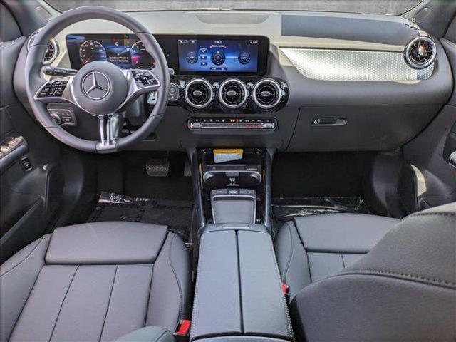 new 2025 Mercedes-Benz GLA 250 car, priced at $42,250
