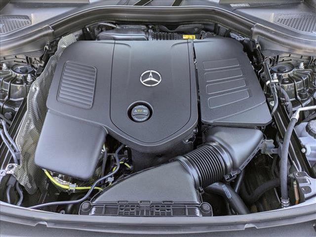 new 2025 Mercedes-Benz GLC 300 car, priced at $55,335