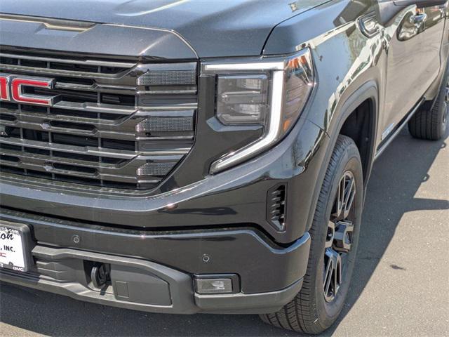 new 2025 GMC Sierra 1500 car, priced at $57,705