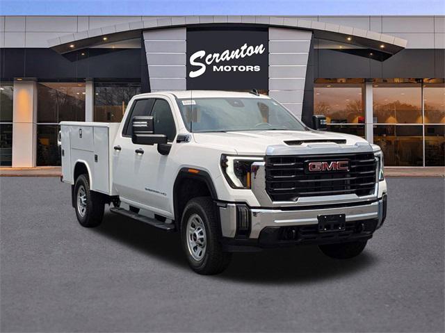 new 2024 GMC Sierra 3500 car, priced at $55,233