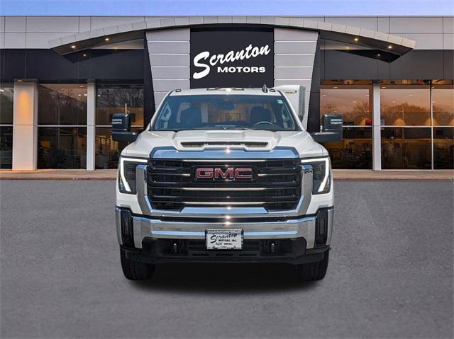 new 2024 GMC Sierra 3500 car, priced at $54,698