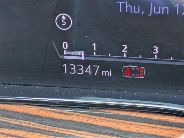 used 2024 Cadillac Escalade ESV car, priced at $87,977