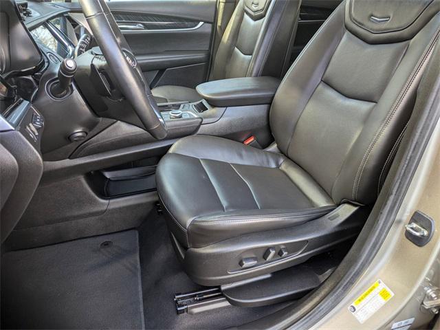 used 2023 Cadillac XT6 car, priced at $39,261