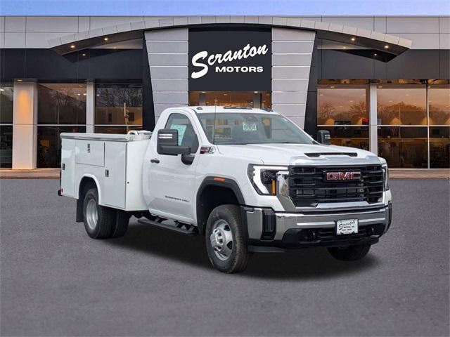 new 2025 GMC Sierra 3500 car, priced at $59,853