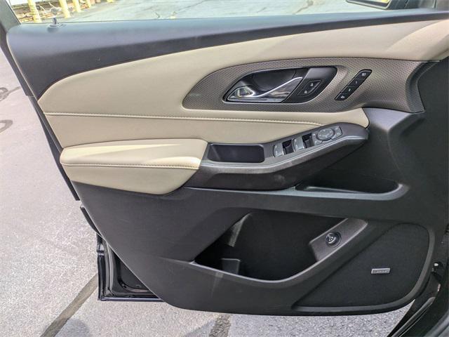 used 2022 Chevrolet Traverse car, priced at $31,856