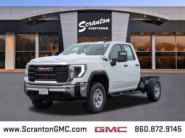 new 2025 GMC Sierra 3500 car, priced at $55,268