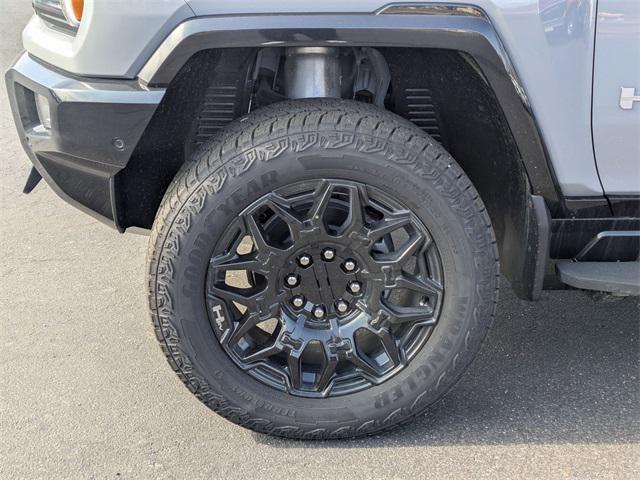 new 2025 GMC HUMMER EV SUV car, priced at $86,820