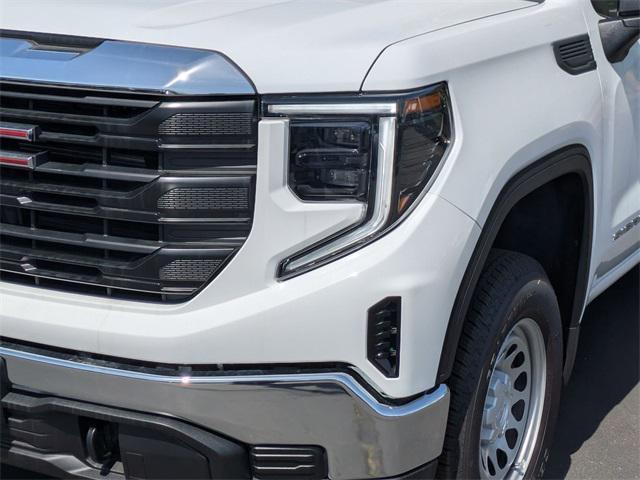 new 2025 GMC Sierra 1500 car, priced at $42,345