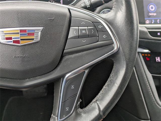 used 2022 Cadillac XT5 car, priced at $33,900