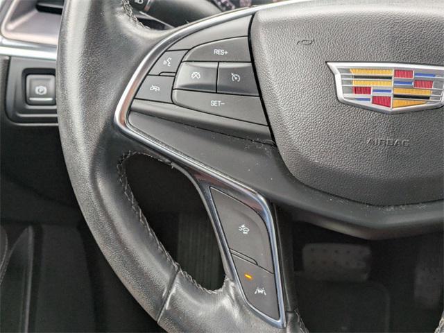 used 2022 Cadillac XT5 car, priced at $33,900