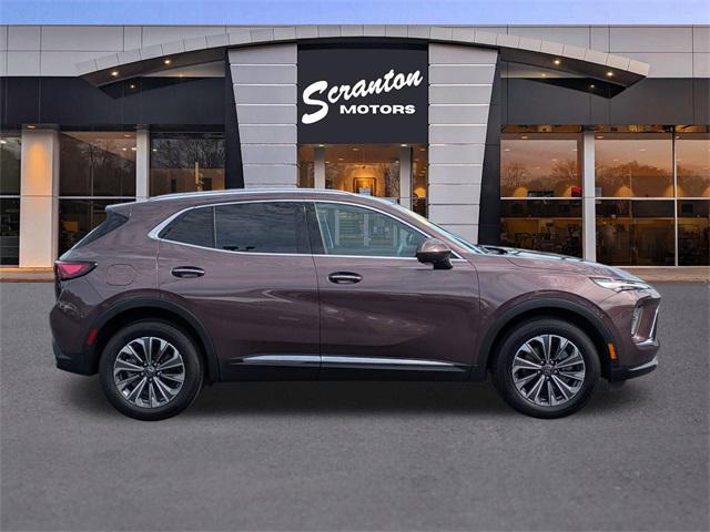 used 2025 Buick Envision car, priced at $33,397
