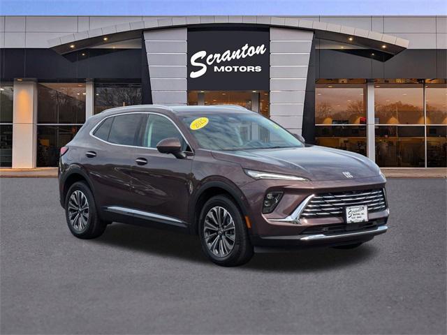 used 2025 Buick Envision car, priced at $33,397