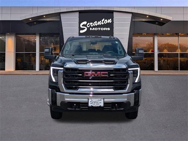new 2025 GMC Sierra 3500 car, priced at $56,623