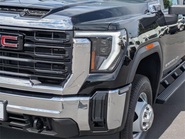 new 2025 GMC Sierra 3500 car, priced at $56,623