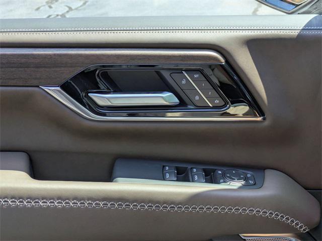 new 2025 GMC Yukon XL car, priced at $109,840