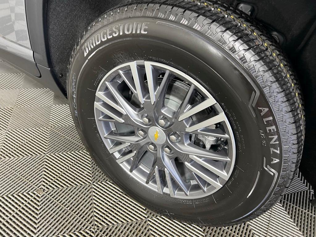 new 2025 Chevrolet Traverse car, priced at $43,045