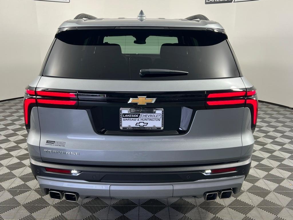 new 2025 Chevrolet Traverse car, priced at $43,045