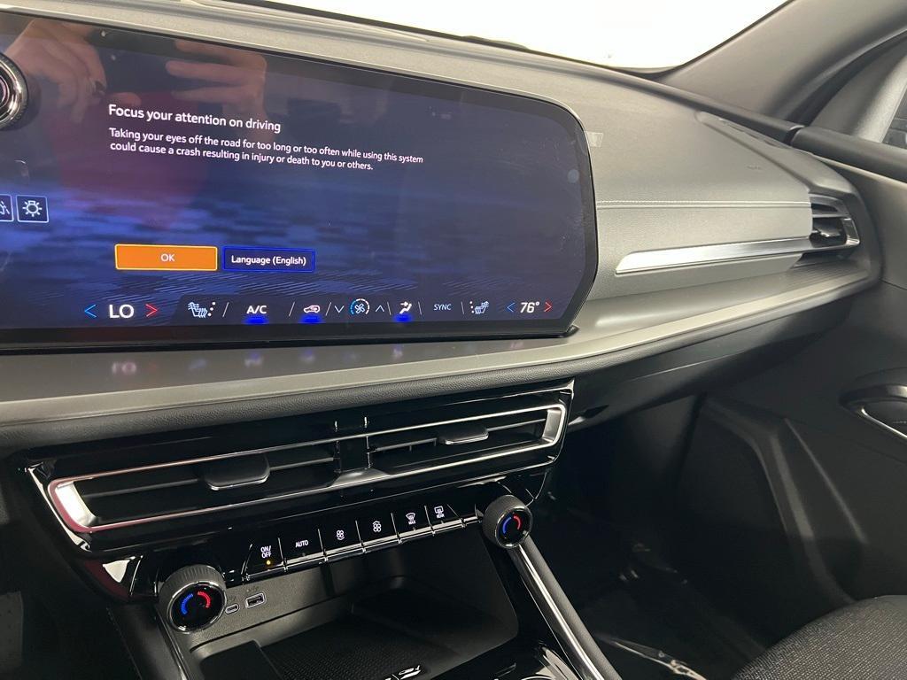 new 2025 Chevrolet Traverse car, priced at $42,195