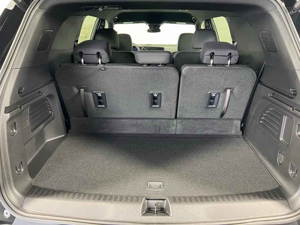 new 2025 Chevrolet Traverse car, priced at $42,195