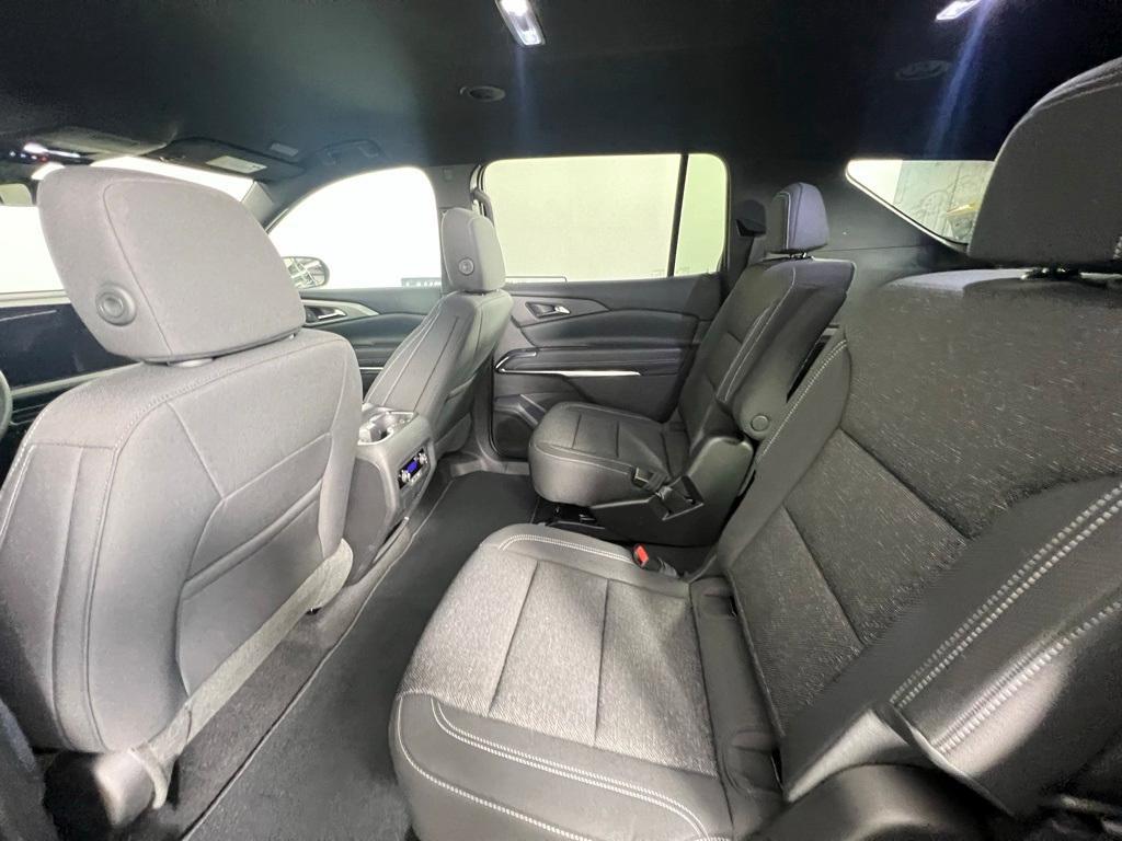 new 2025 Chevrolet Traverse car, priced at $42,195