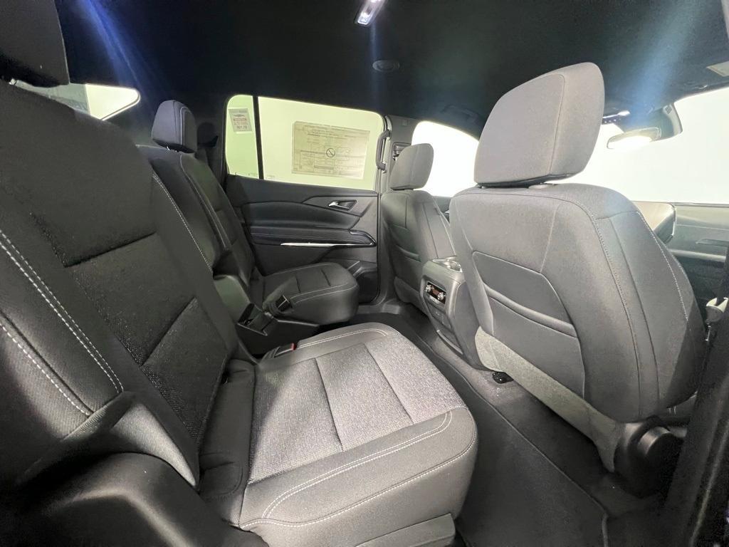 new 2025 Chevrolet Traverse car, priced at $42,195