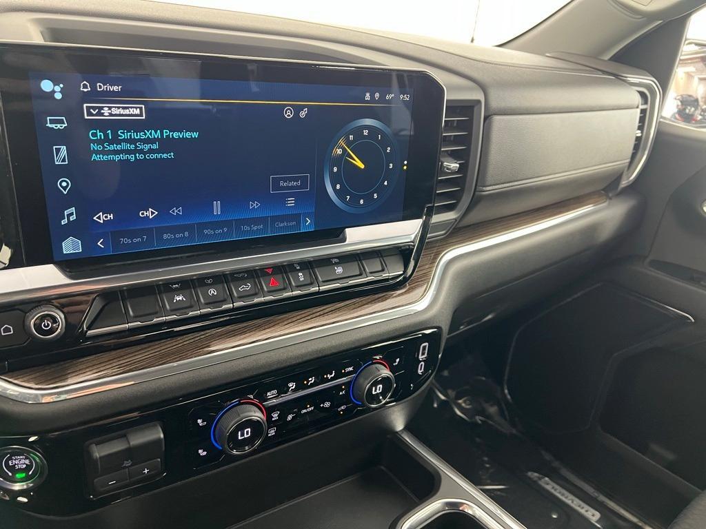used 2024 Chevrolet Silverado 1500 car, priced at $52,645