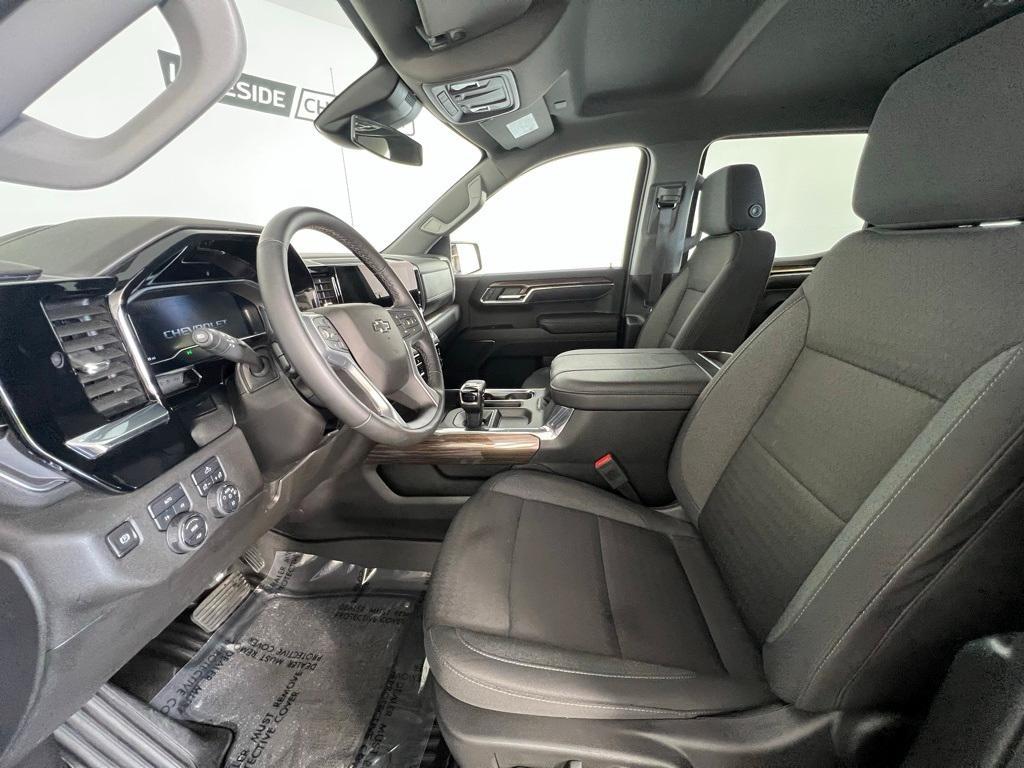 used 2024 Chevrolet Silverado 1500 car, priced at $52,645