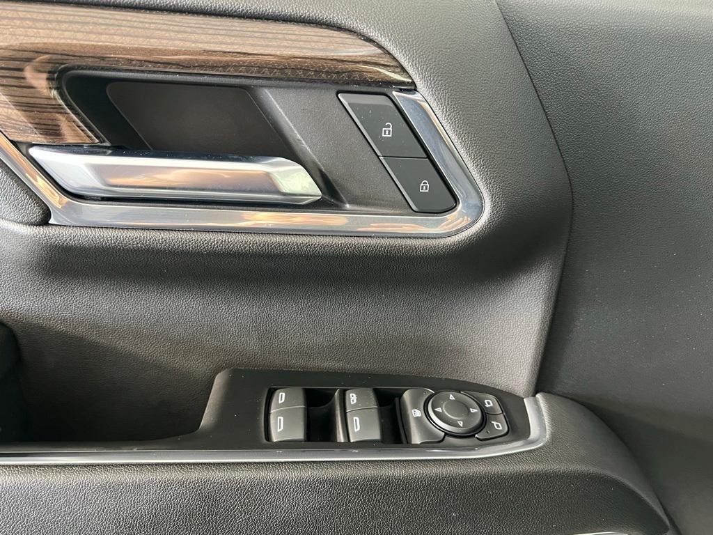 used 2024 Chevrolet Silverado 1500 car, priced at $52,645