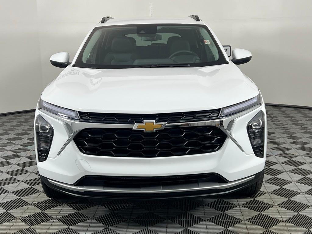 new 2025 Chevrolet Trax car, priced at $24,985