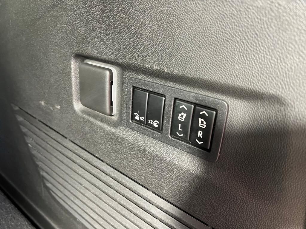 used 2022 Chevrolet Suburban car, priced at $53,235