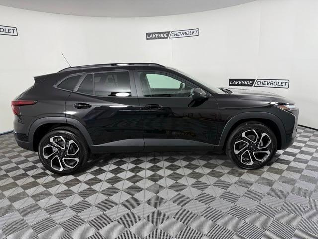 new 2025 Chevrolet Trax car, priced at $26,690