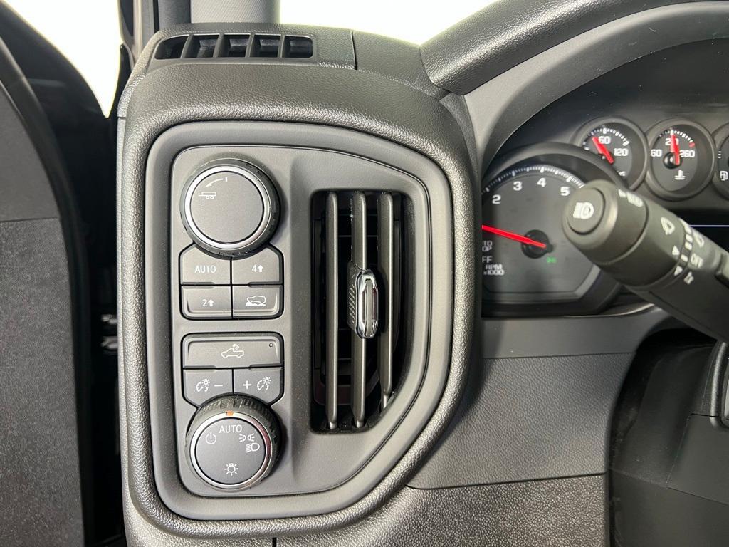new 2025 Chevrolet Silverado 1500 car, priced at $48,570