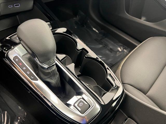 new 2025 Chevrolet Trax car, priced at $27,085