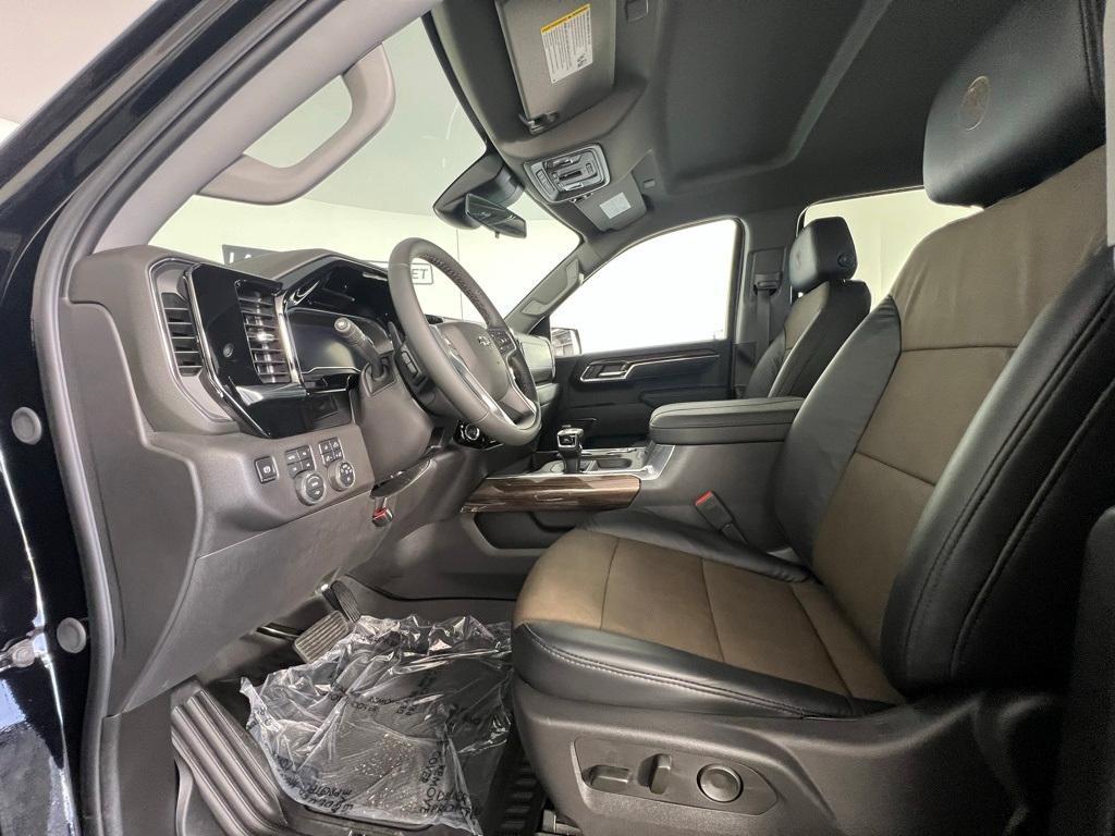 new 2025 Chevrolet Silverado 1500 car, priced at $71,995