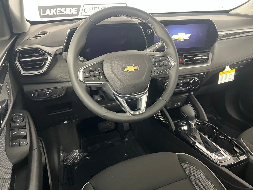 new 2025 Chevrolet TrailBlazer car, priced at $30,960