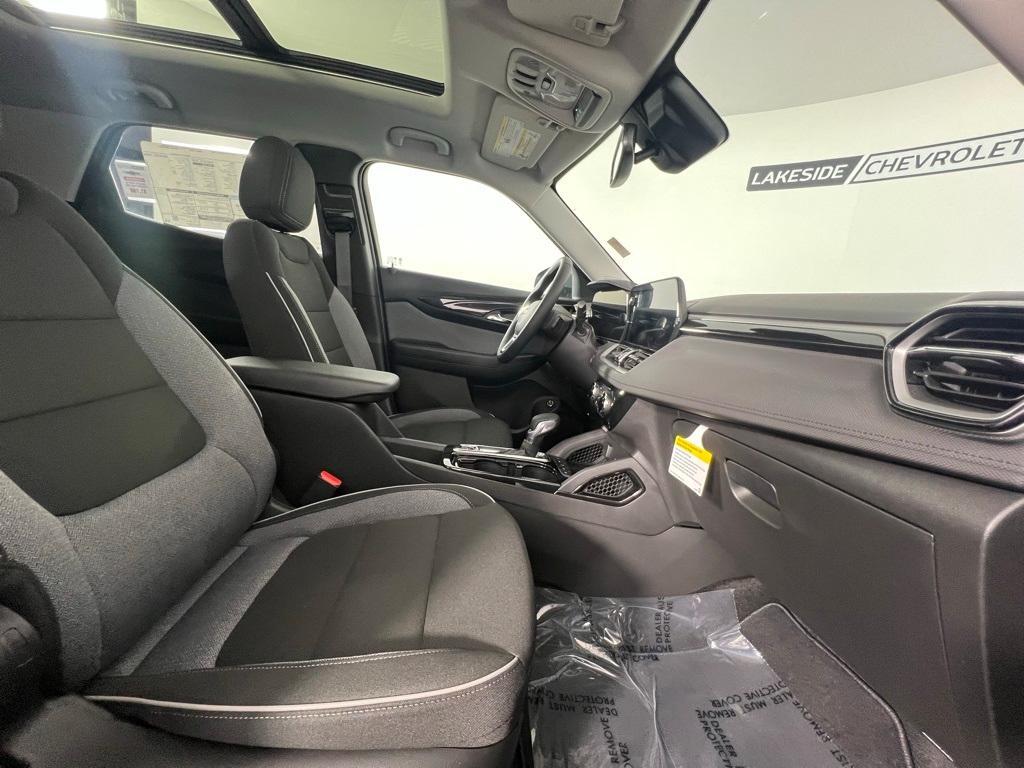 new 2025 Chevrolet TrailBlazer car, priced at $30,960