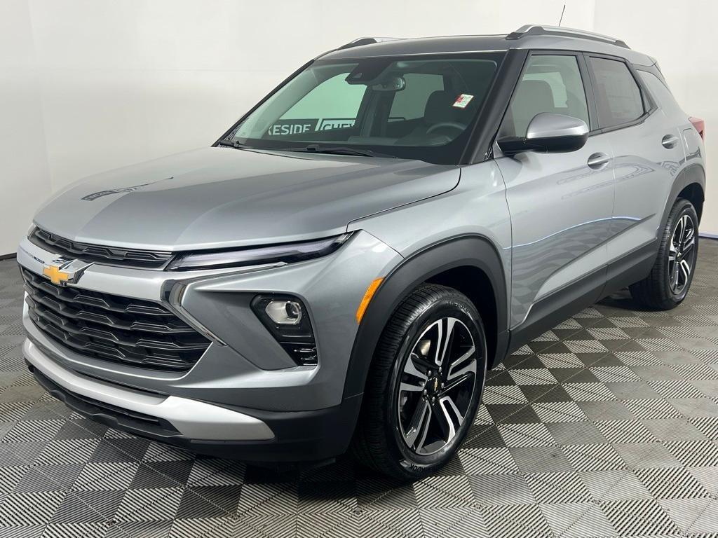new 2025 Chevrolet TrailBlazer car, priced at $30,960