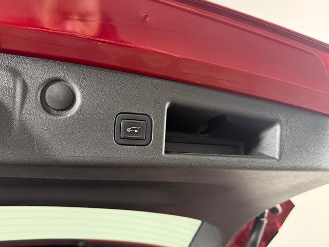 used 2022 Chevrolet Equinox car, priced at $21,999