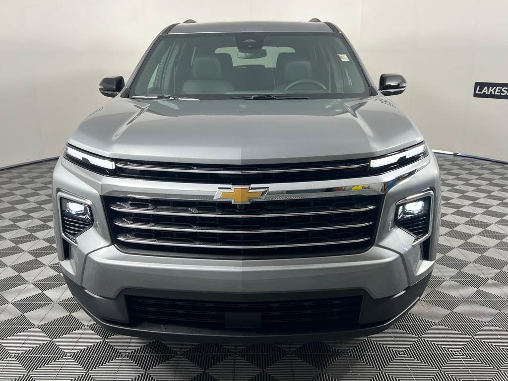 new 2025 Chevrolet Traverse car, priced at $42,195