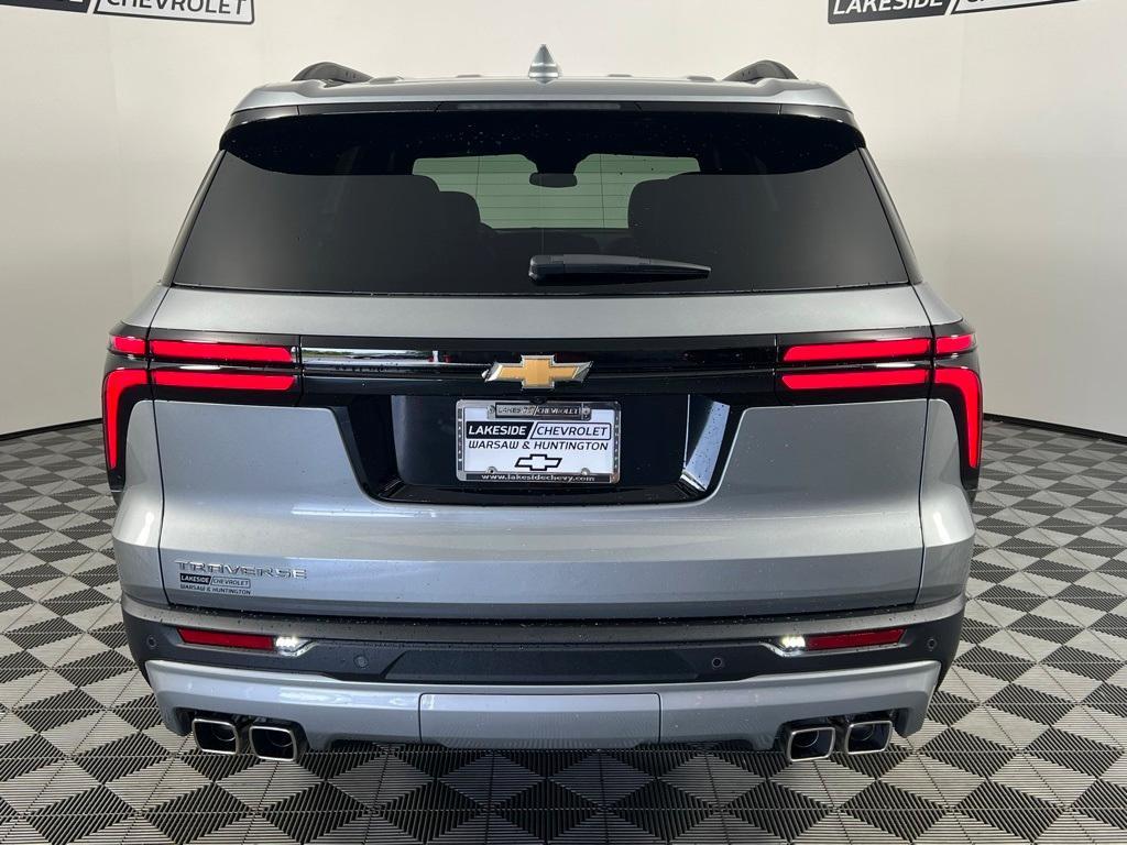 new 2025 Chevrolet Traverse car, priced at $43,195