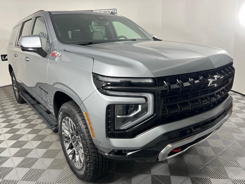 new 2025 Chevrolet Suburban car, priced at $77,599