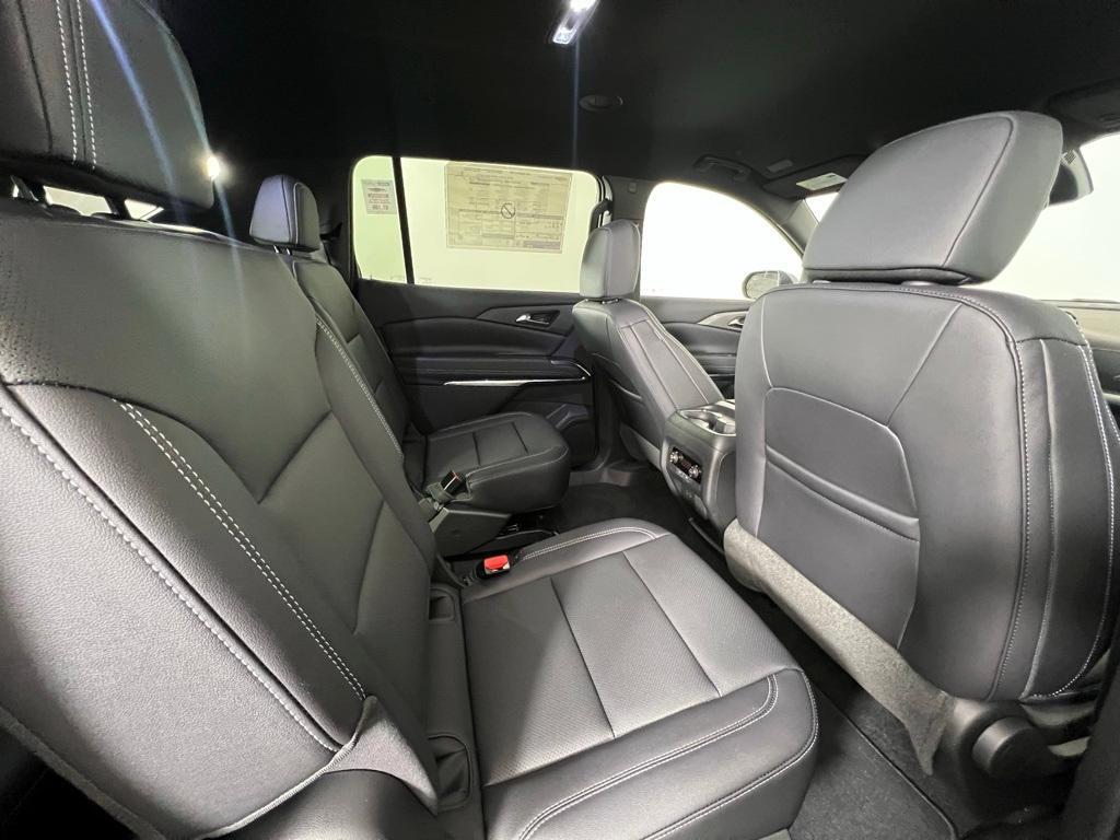 new 2025 Chevrolet Traverse car, priced at $43,495