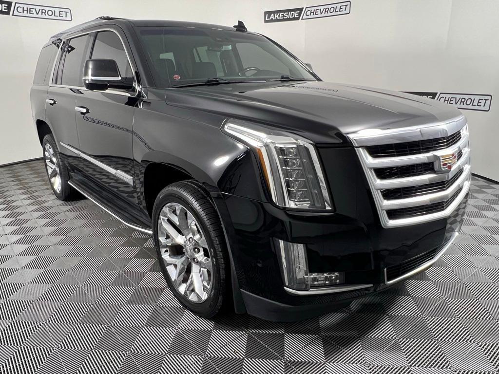 used 2017 Cadillac Escalade car, priced at $23,745