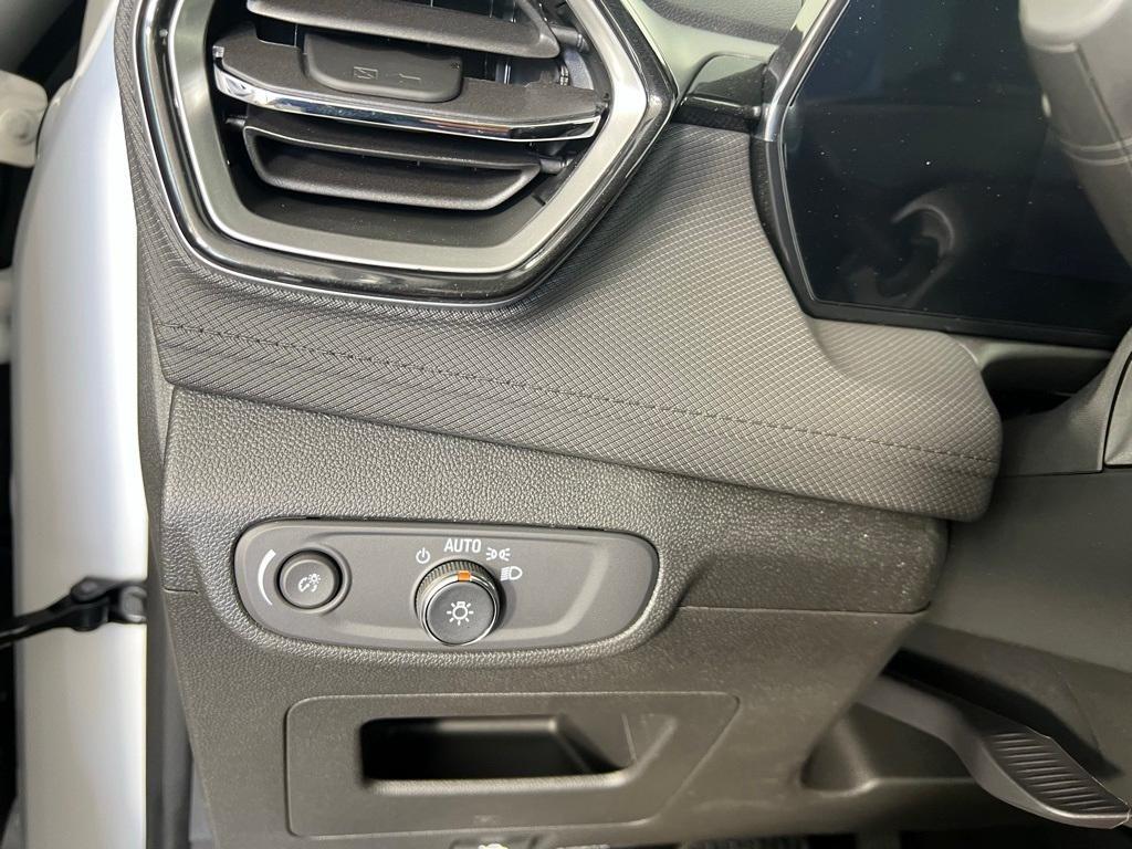 new 2026 Chevrolet TrailBlazer car, priced at $27,670