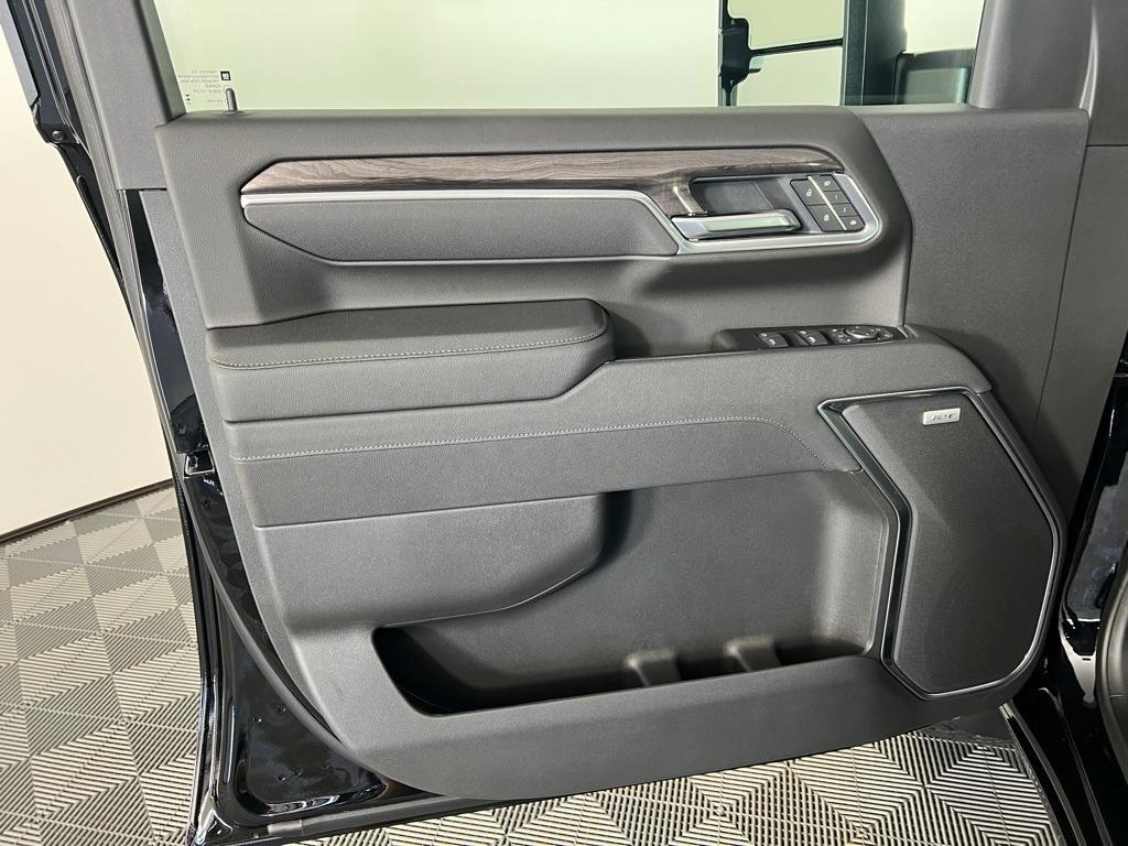 new 2025 Chevrolet Silverado 2500 car, priced at $74,130