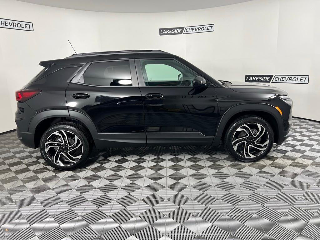 new 2025 Chevrolet TrailBlazer car, priced at $34,675